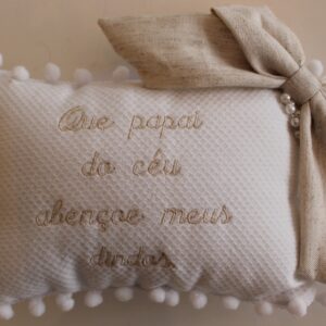 Almofada convite batizado Dindos c/terço - Qmama