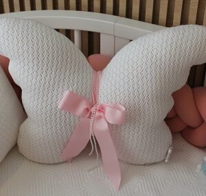 Almofada borboleta tricot FAU