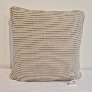 Almofada 45 x45 tricot chebli nuvem c/cordão Fau