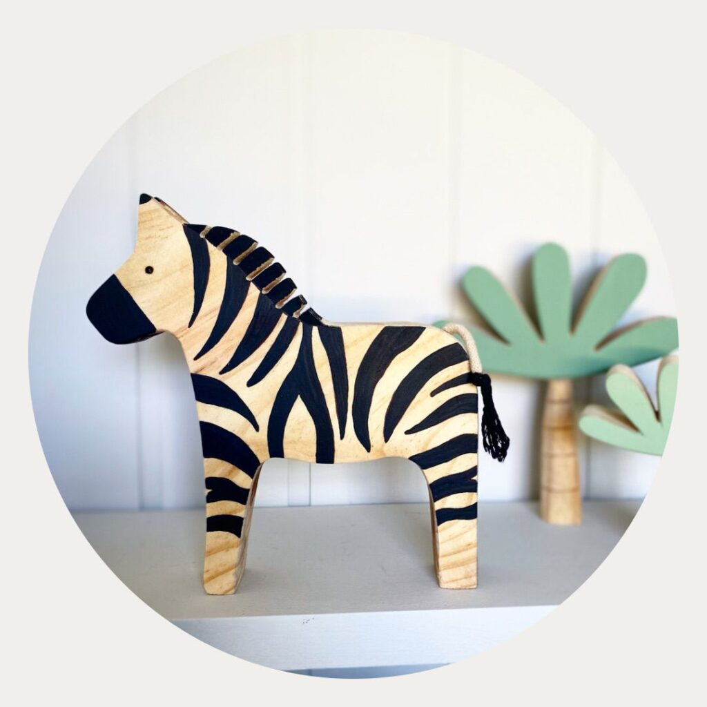 O tema safari vai encantar seu bebê e trazer o melhor da natureza para o quarto. 🐘💚