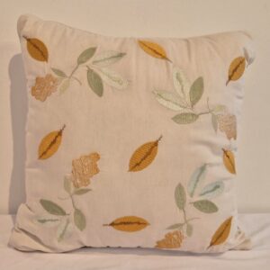 Almofada 40x40 bordada Folhas Qmama