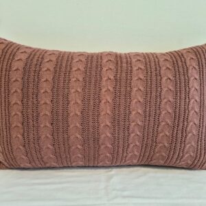 Almofada rineira 50x30 tricot trança rs cravo FAU