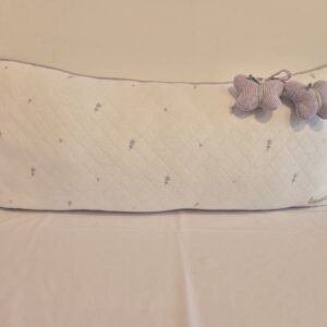 Cabeceira berço 70x30 jacquard bco roletê lilás AT