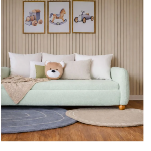 Cama Moon Estofada no Boucle Verde com pés madeira