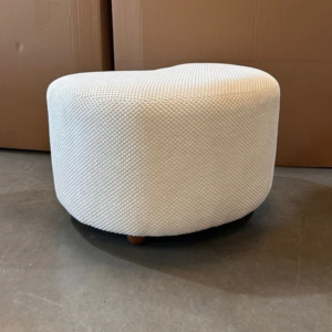 Puffe Bean com pés madeira tec 114A