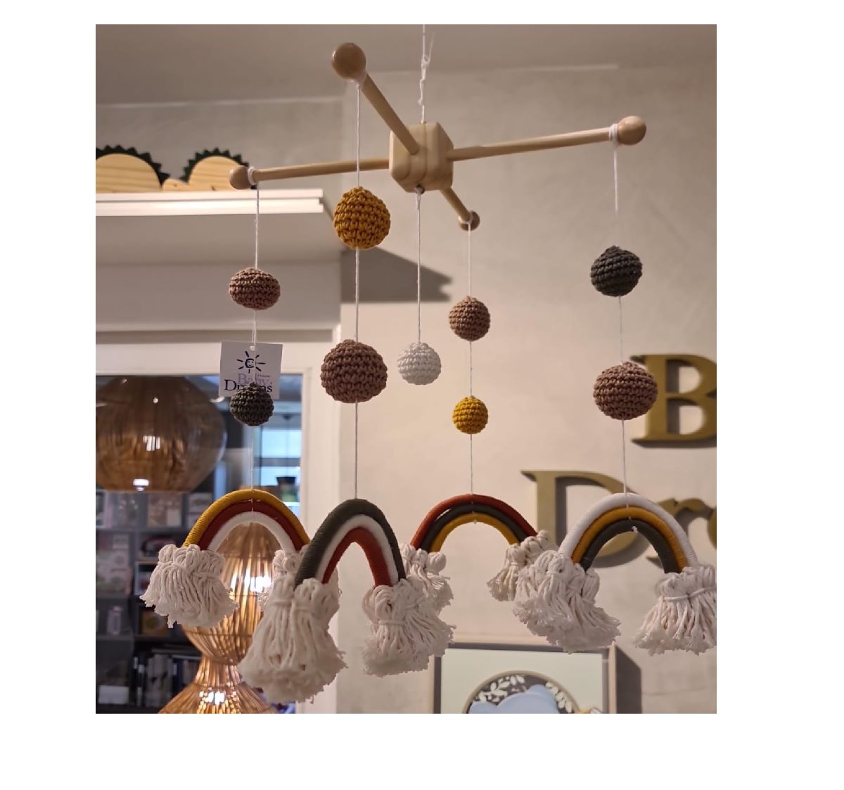 Móbile arco-íris boho amigurumi Inovart