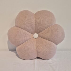Almofada formato daisy flor 40x40 borgonha Biah