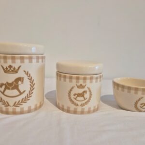 Kit ceramica 3pçs xdz creme c/guirlanda cavalinho